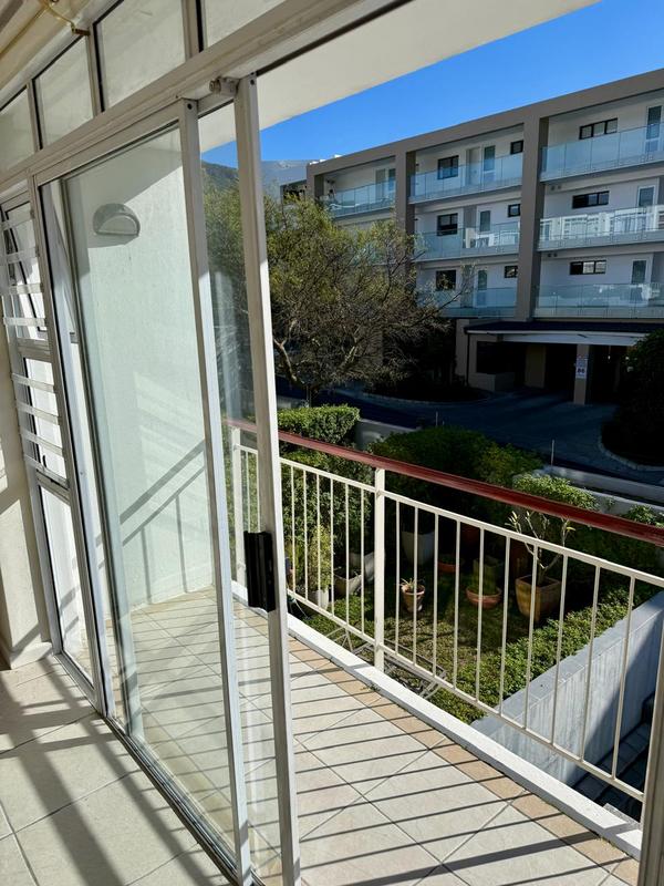 1 Bedroom Property for Sale in Hout Bay Western Cape
